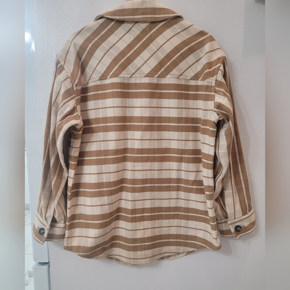 Everlane Beige and Brown Striped Shirt - Picture 8 of 10